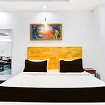 Hotel O Hari Nagar Ashram