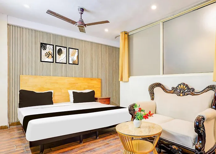 Hotel O Hari Nagar Ashram
