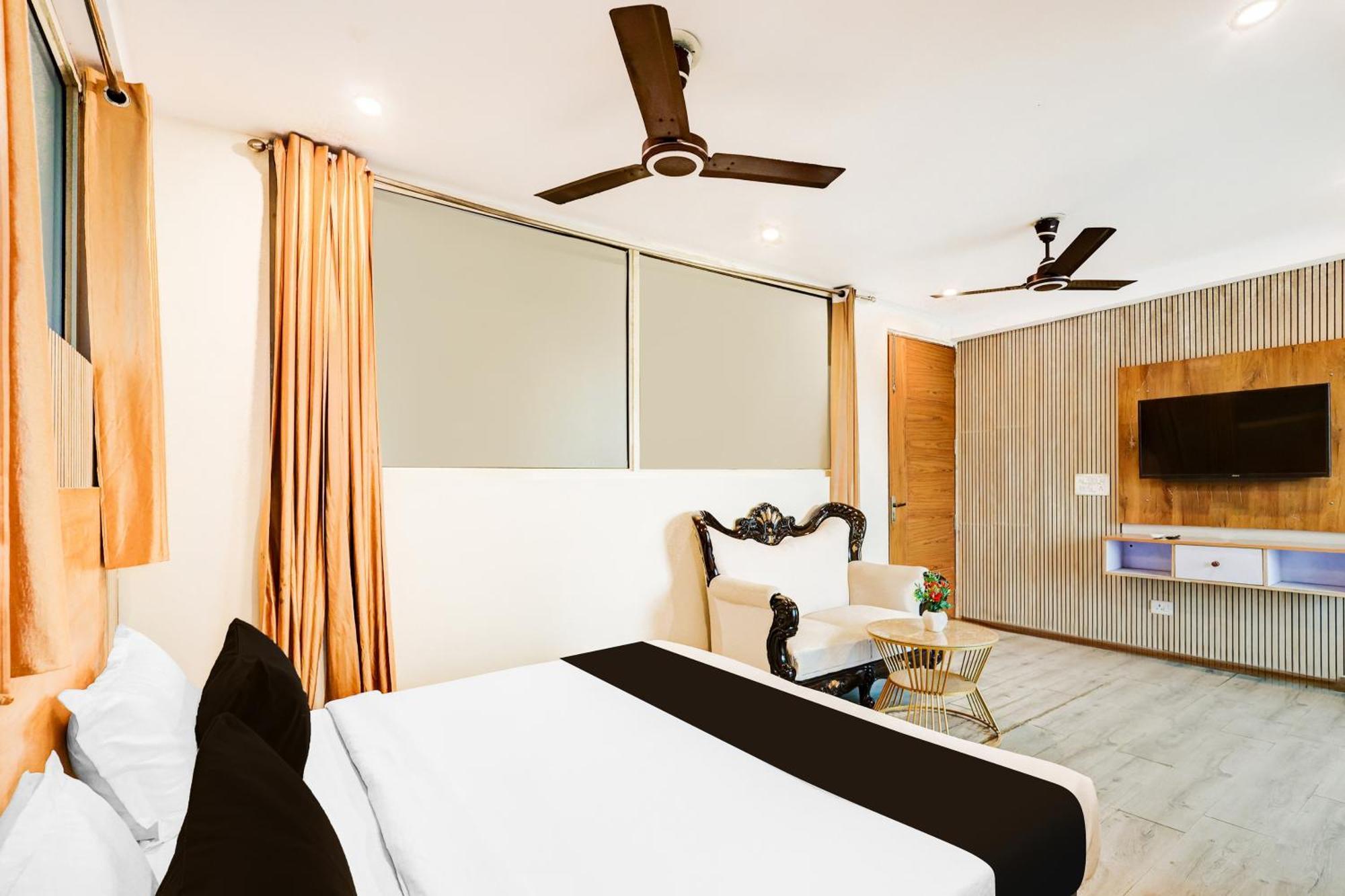 O Hari Nagar Ashram Hotel New Delhi